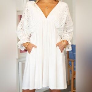 NWT NINEXIS Eyelet Lace Batwing Ruffle  Sleeve V Neck size L